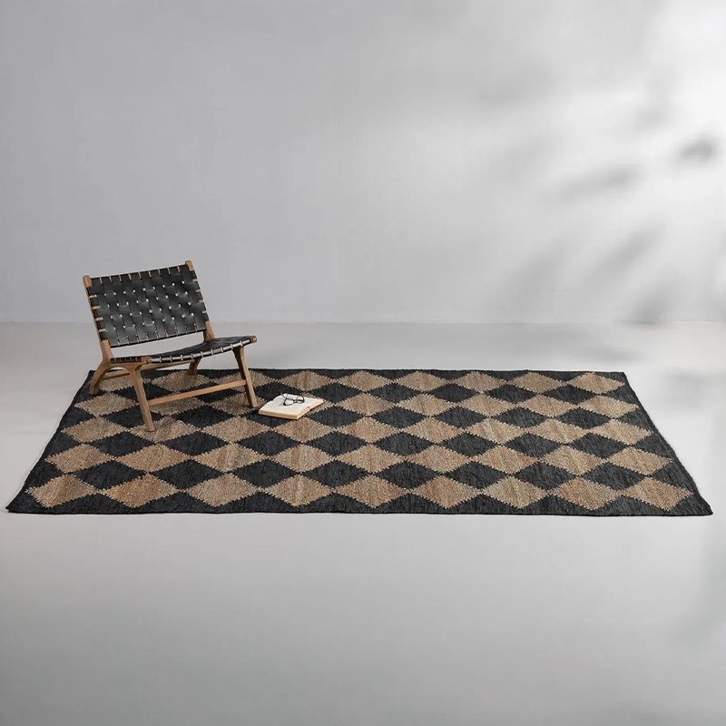 Acura Large Geometric Rug — R2399 on OneDayOnly (was R3000)