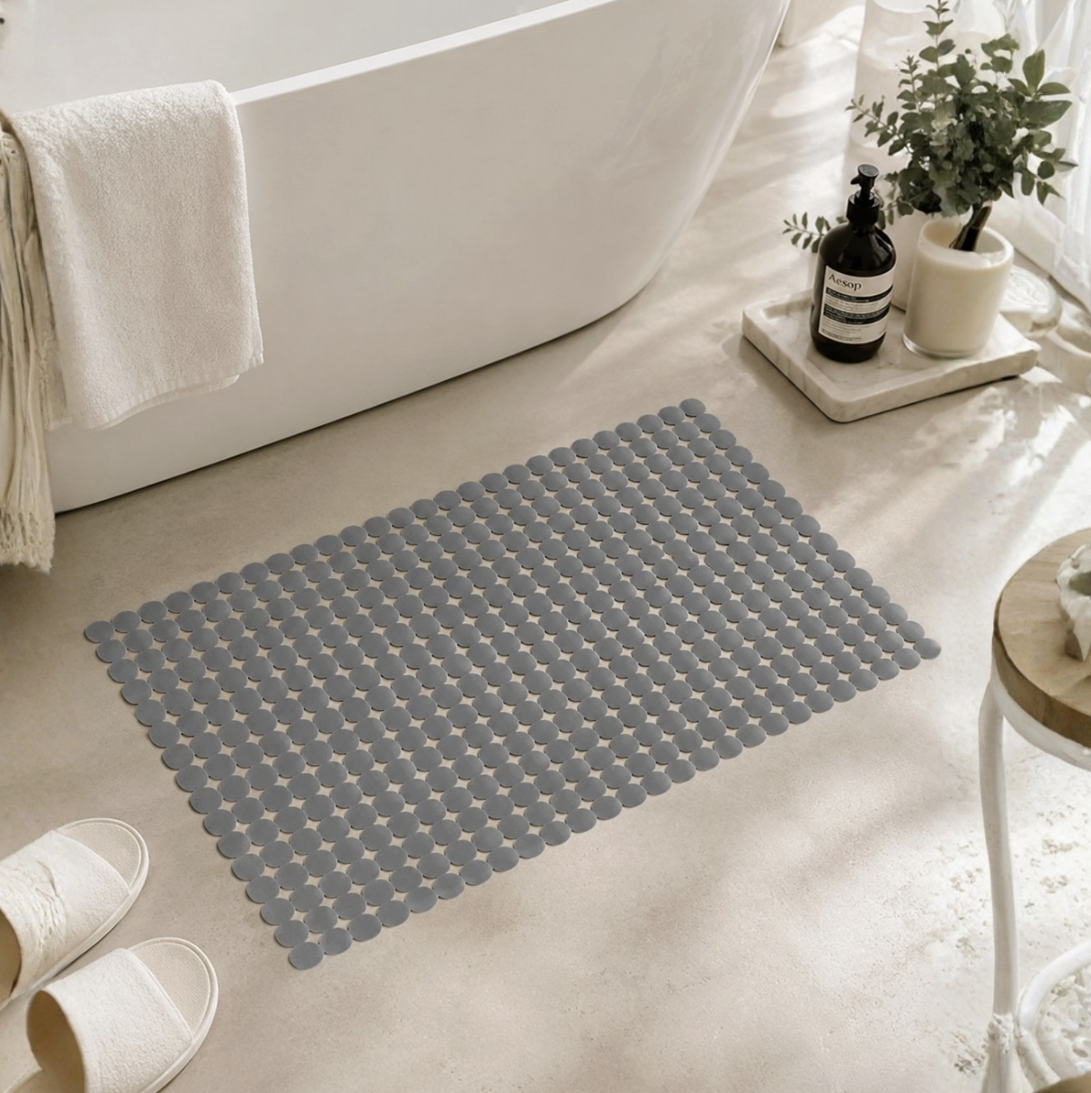 2x 77cm Non-Slip Bath and Shower Mats