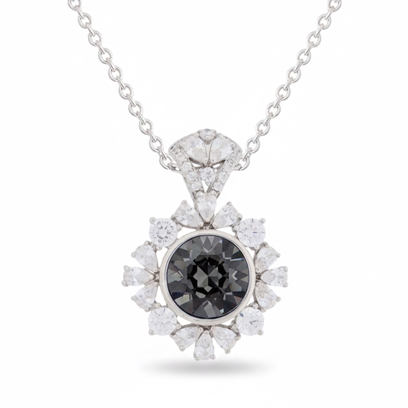 Phoebe Necklace with Swarovski Crystal