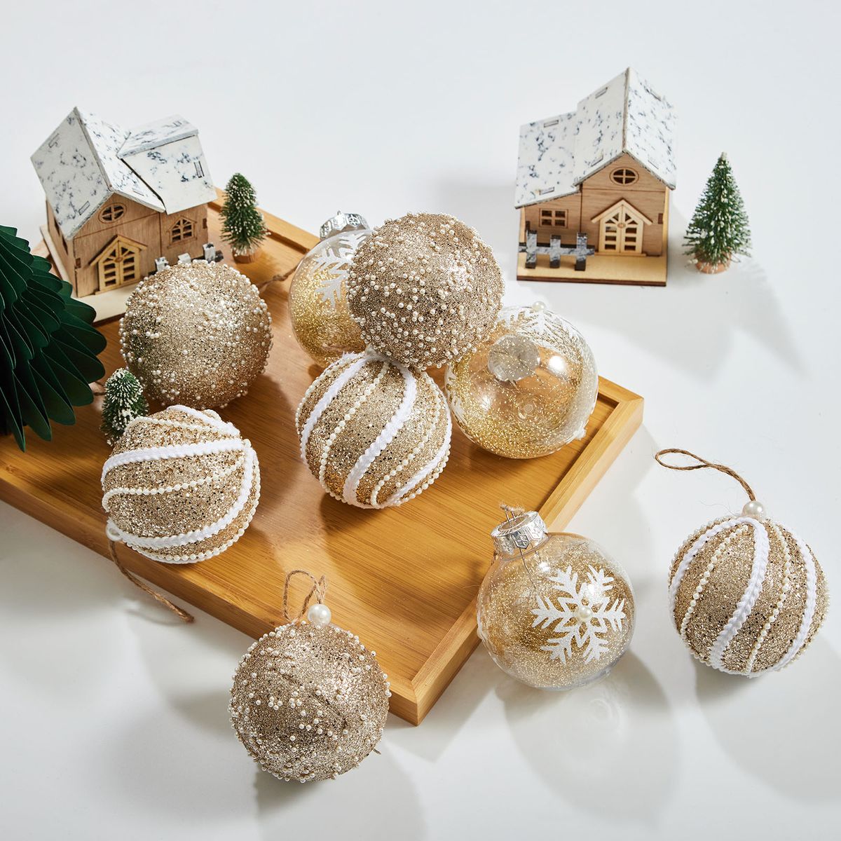 40% off on Glowbell 9-Piece Christmas Ball Set | OneDayOnly