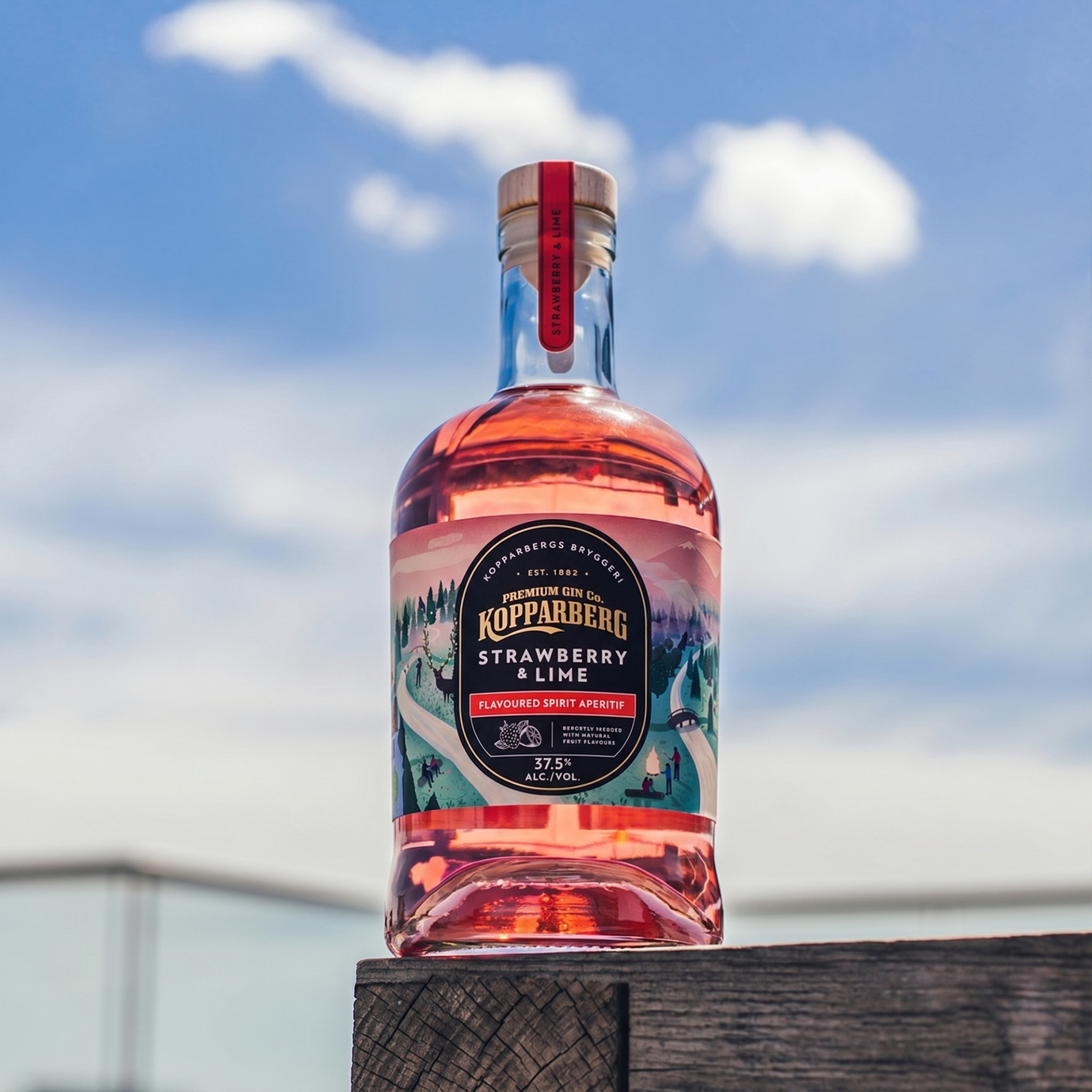 750ml Strawberry and Lime Flavoured Spirit Aperitif