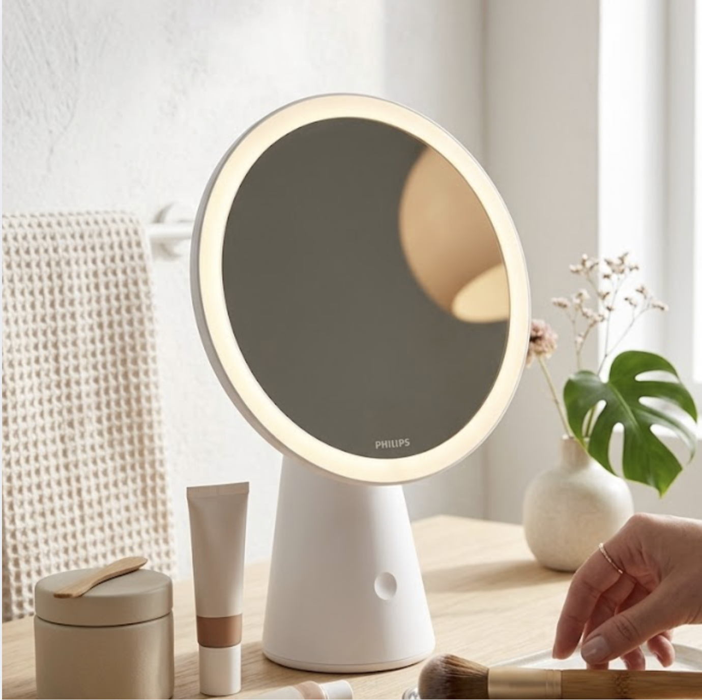 4.5W Portable Rechargeable Mirror (Model: DSK205)