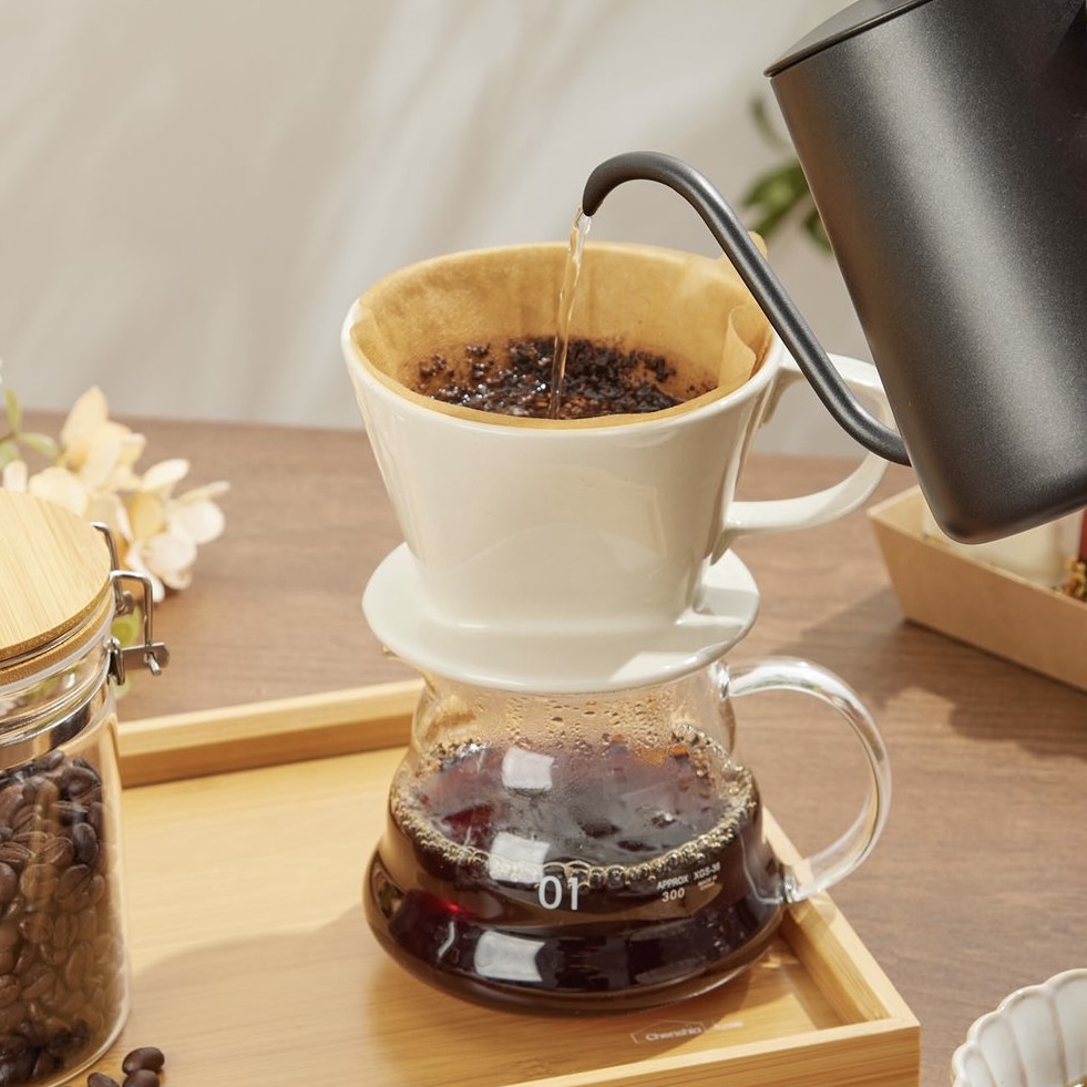 Ceramic Coffee Pour Over Dripper with Filters