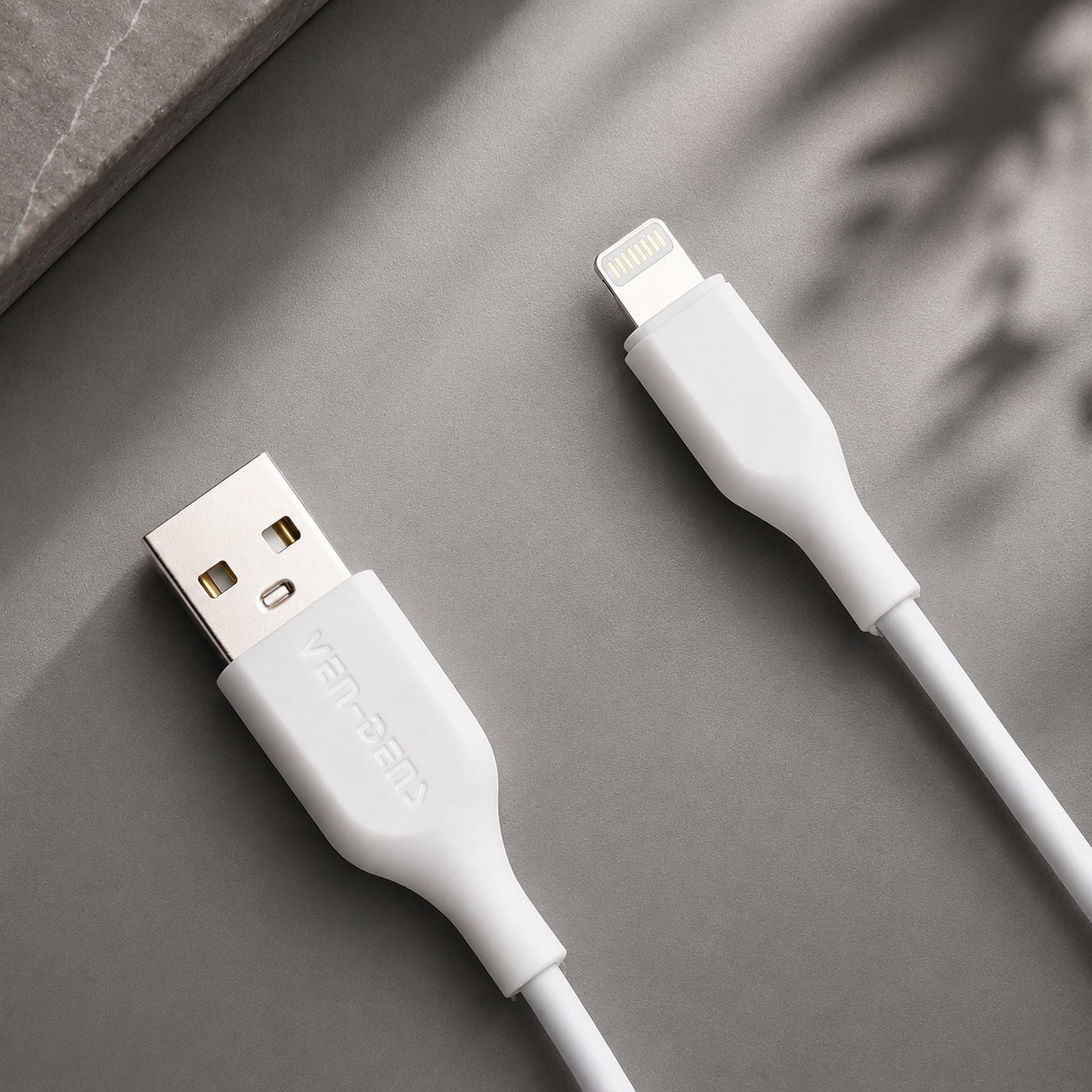 2x 1m USB to Lightning Data Cables