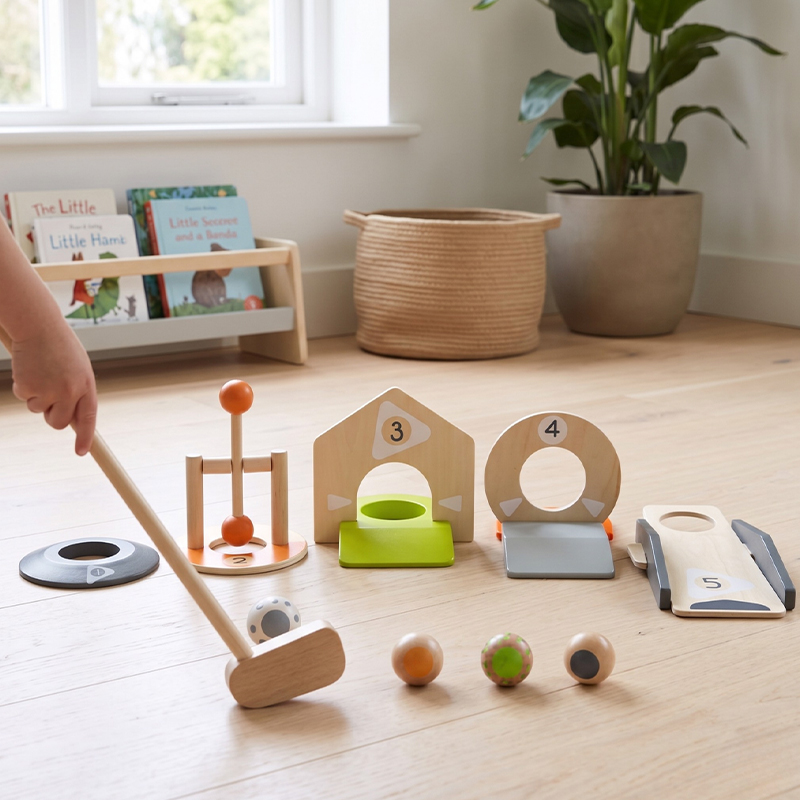 11-Piece Kid's Wooden Golf Set