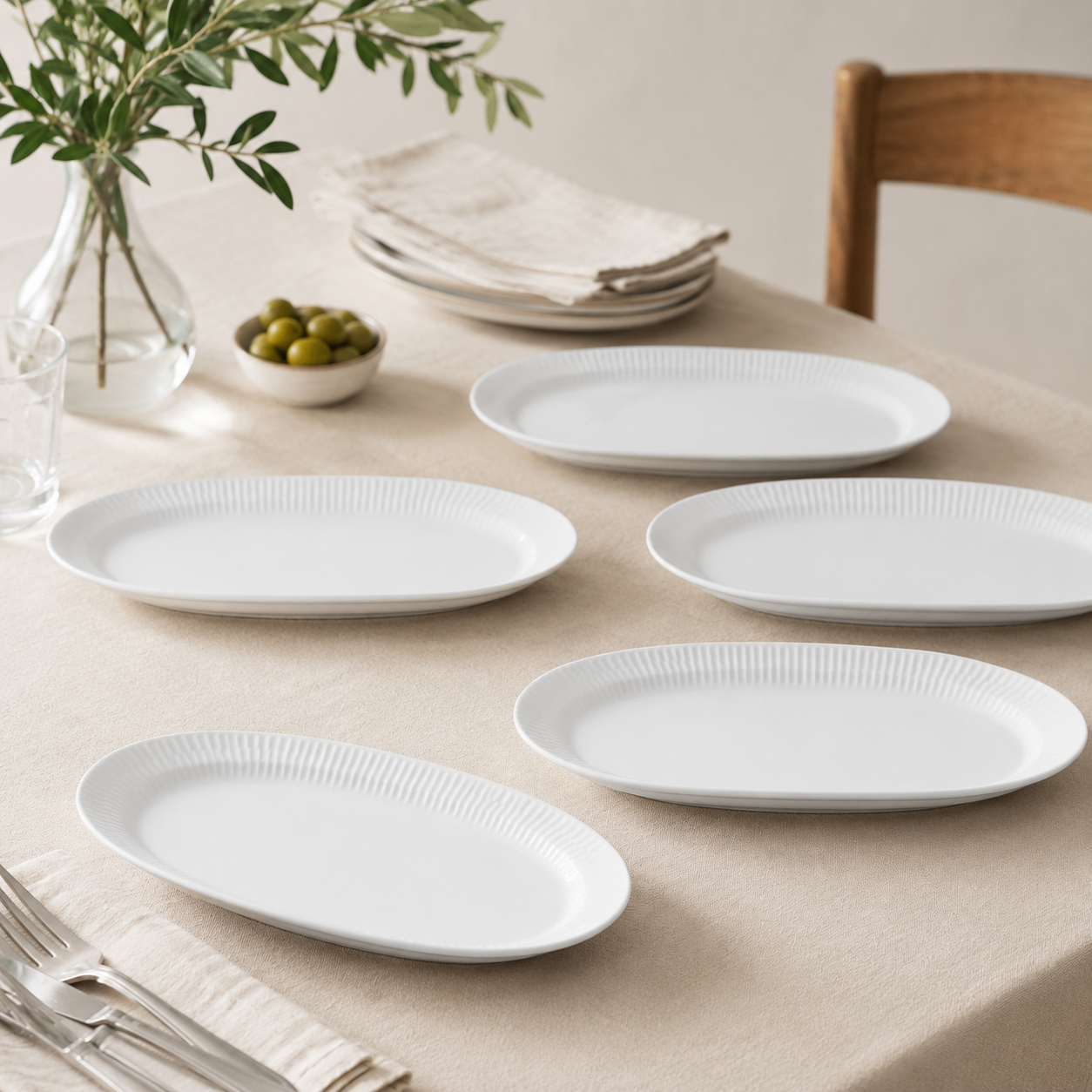 6x Porcelain Contemporary Oval Plates