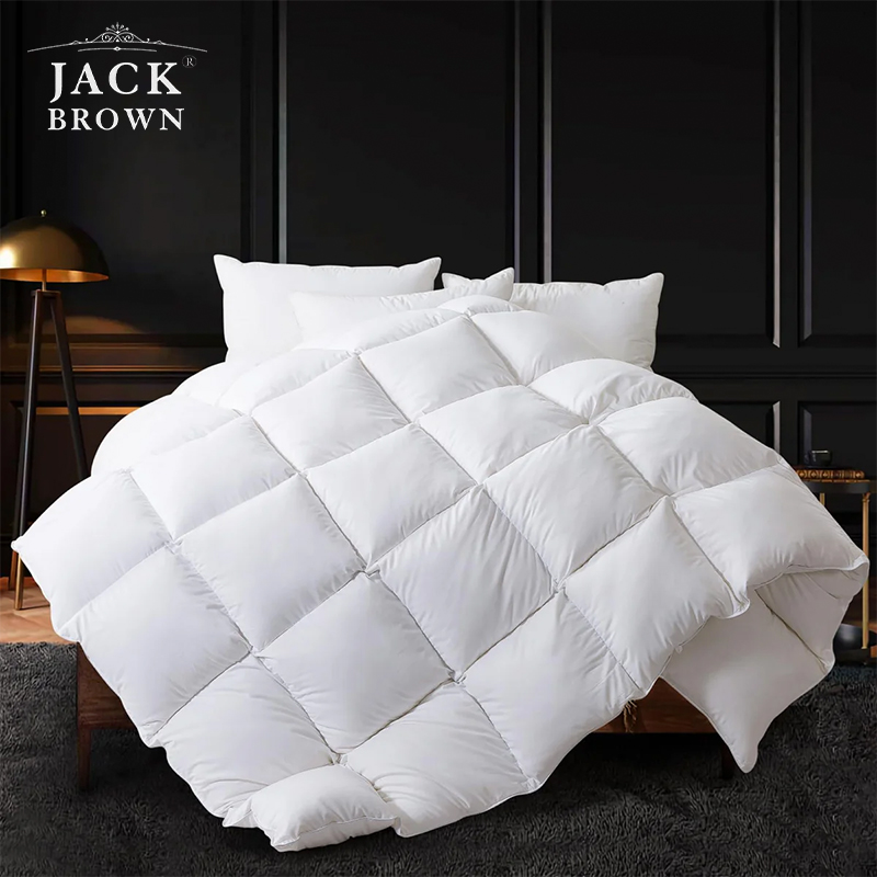 13.5 Tog 40/60 Luxurious Goose Feather Down Duvet