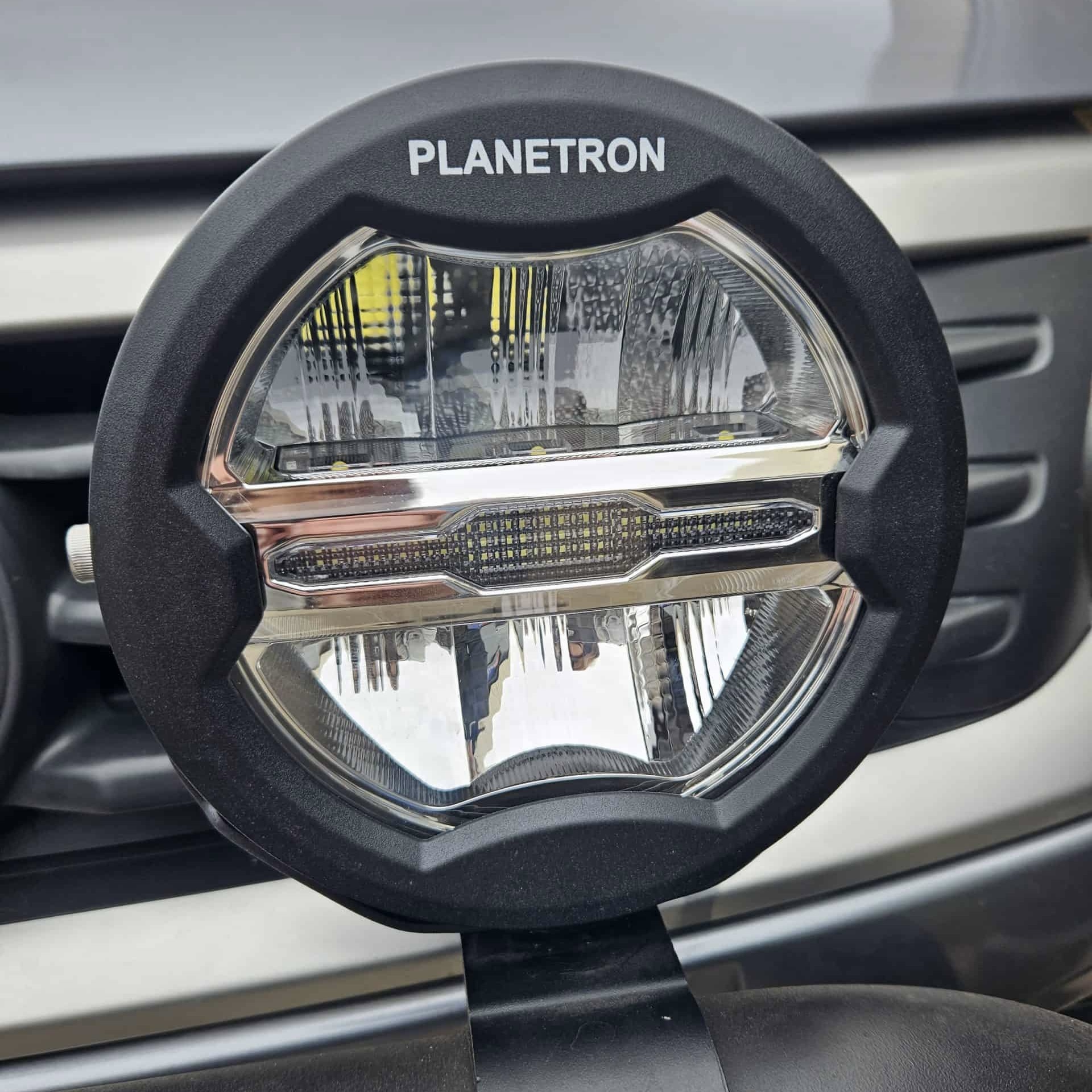 2x 7-Inch StarStriker LED Spotlights (Model: PLBL7)
