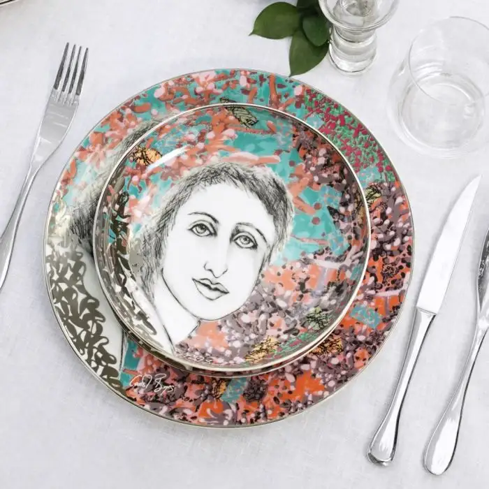 2x Fine Bone China Dinner Plates