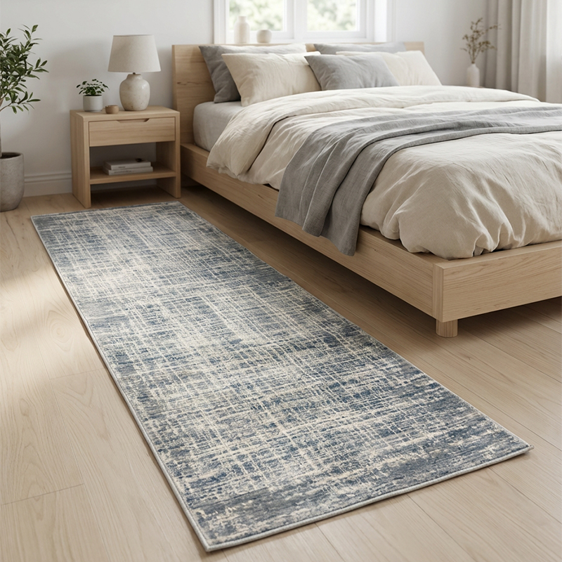 Claudia Runner Collection