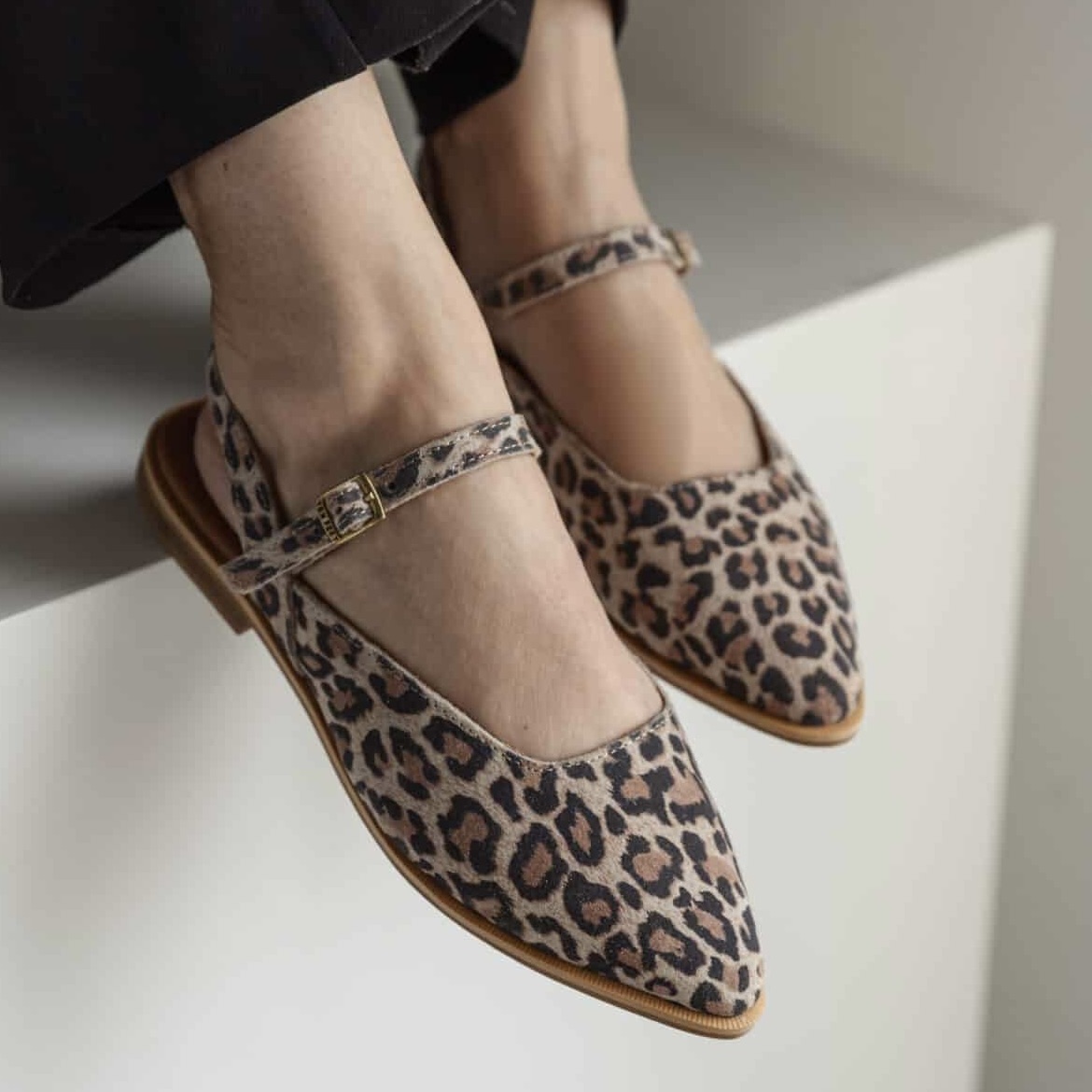 Ladies Genuine Leather Wild Luxe Suede Mary Jane Pumps