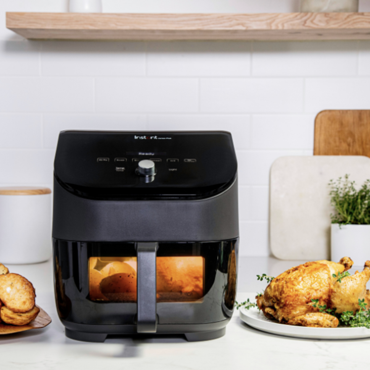 Instant Vortex Plus 6-in-1 Air Fryer with ClearCook (5.7L)