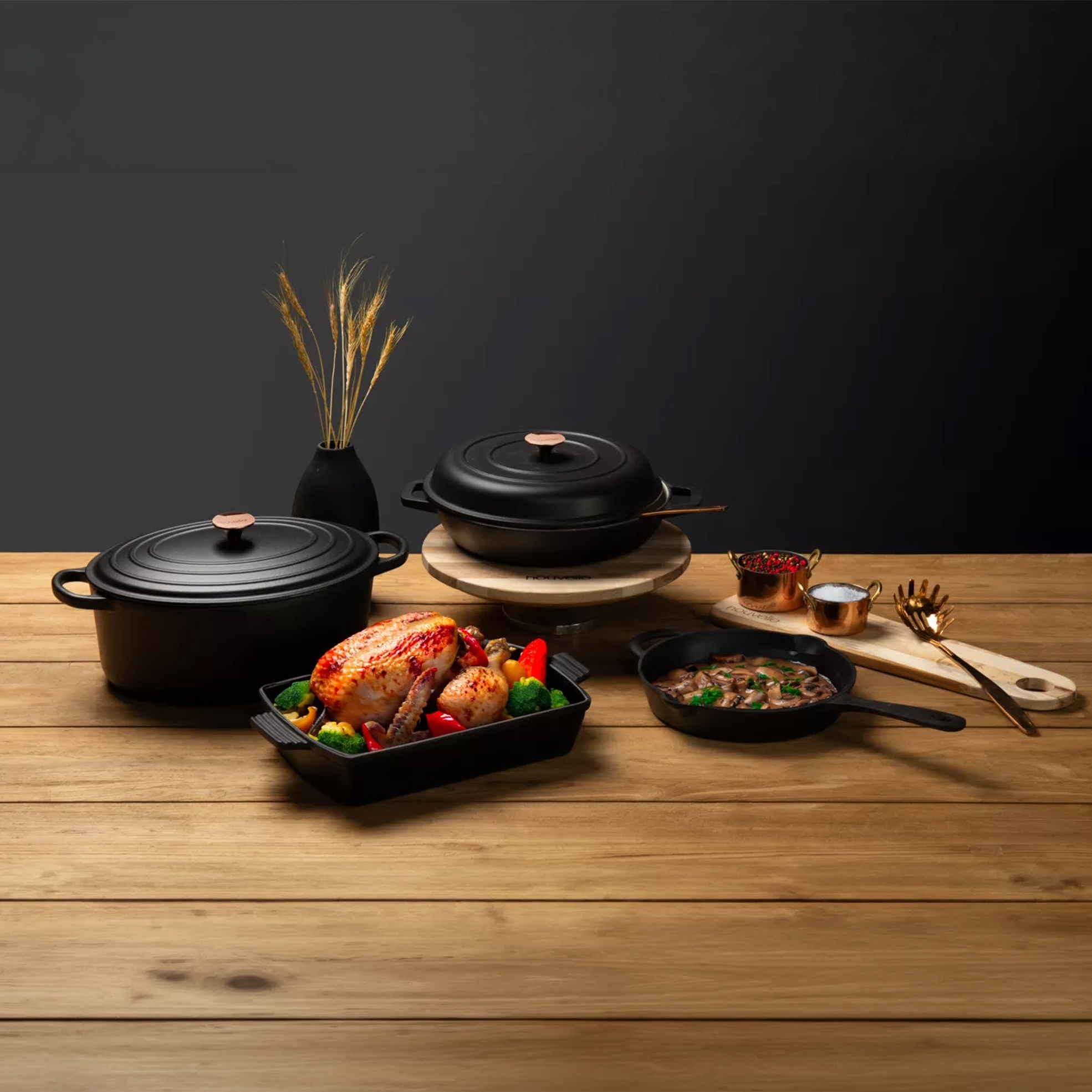 6-Piece Matte Black Cast Iron Roaster Set