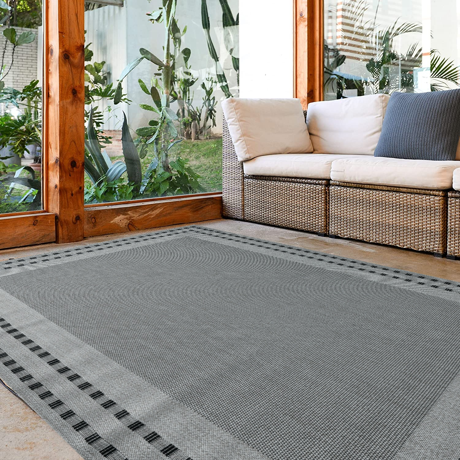 Indoor/Outdoor Sisal Rug Collection