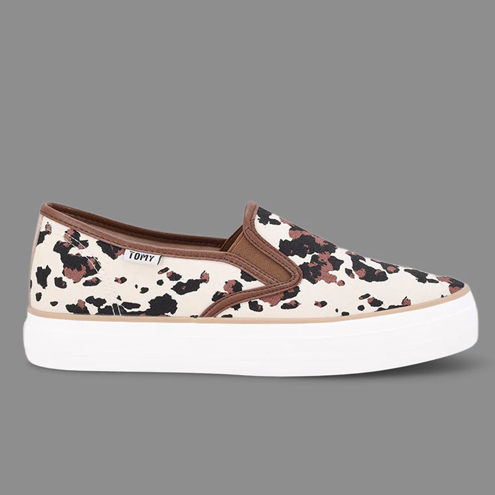 Ladies Ari Slip-On Sneakers