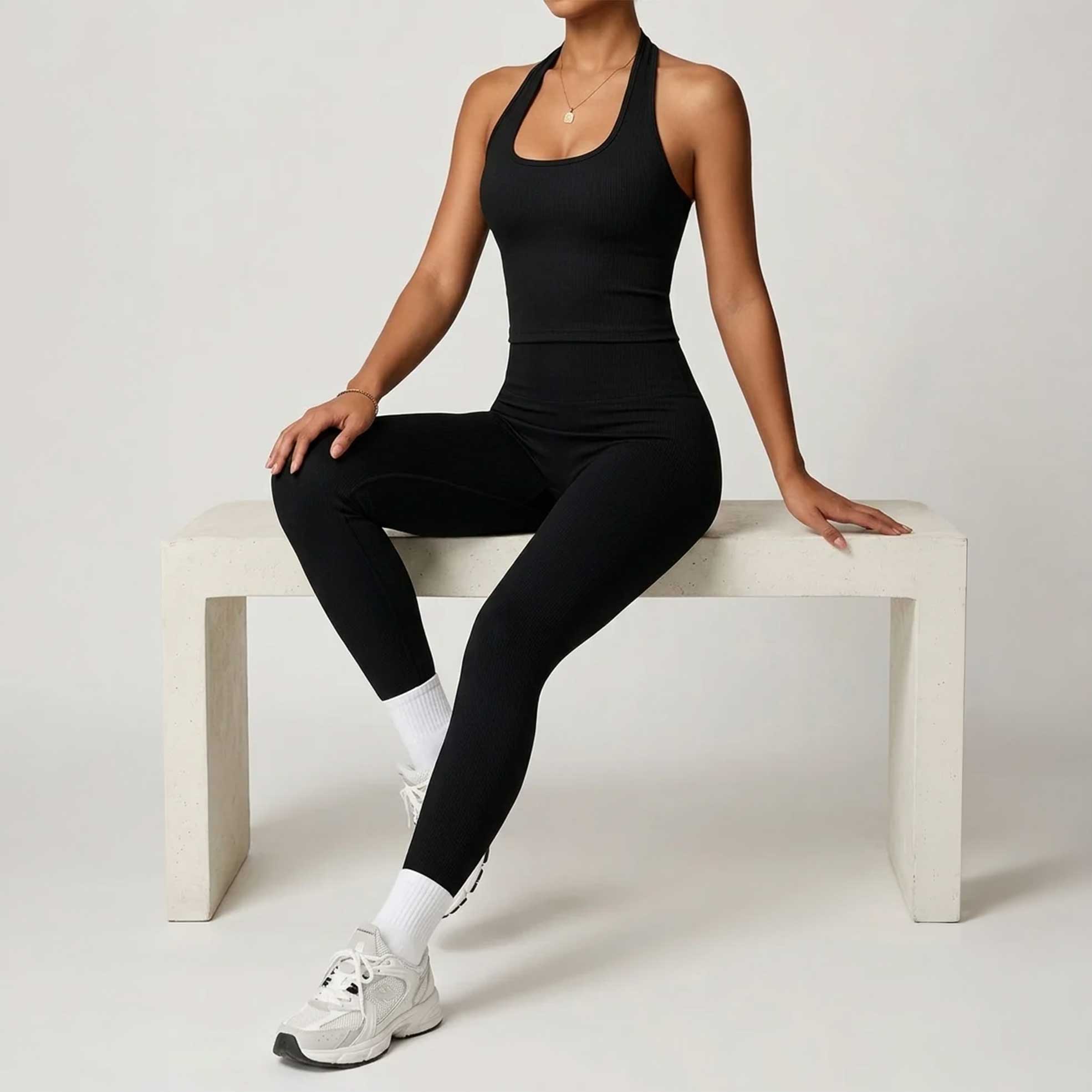 Ladies 2-Piece Seamless Activewear Set