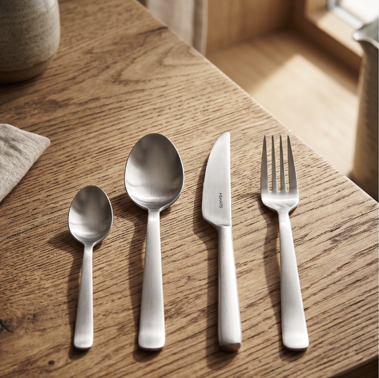 16 or 24-Piece Stainless Steel Cutlery Set