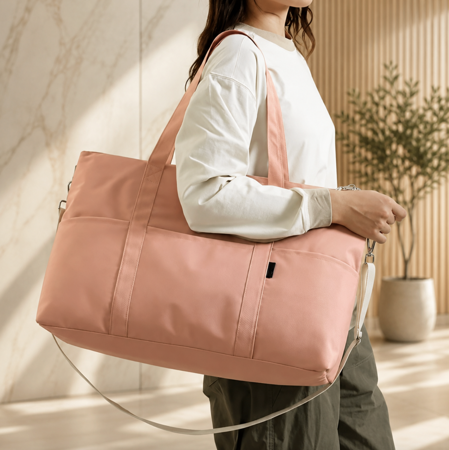 8-Pocket Large Capacity Travel Duffel Bag