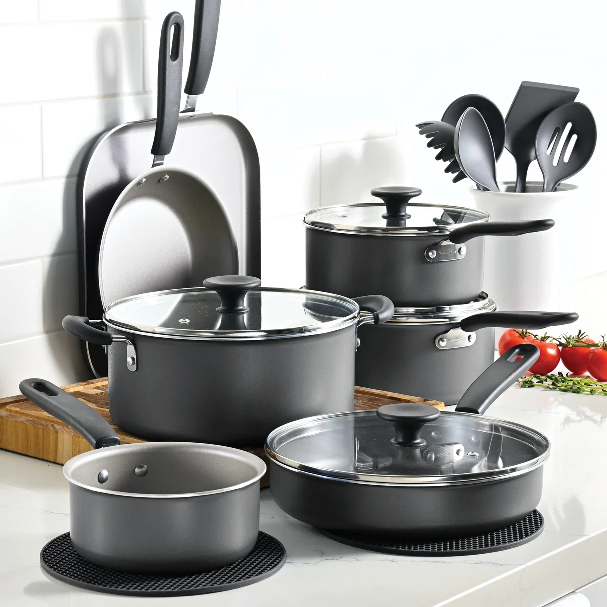 18-Piece Non-Stick Aluminum Cookware Set