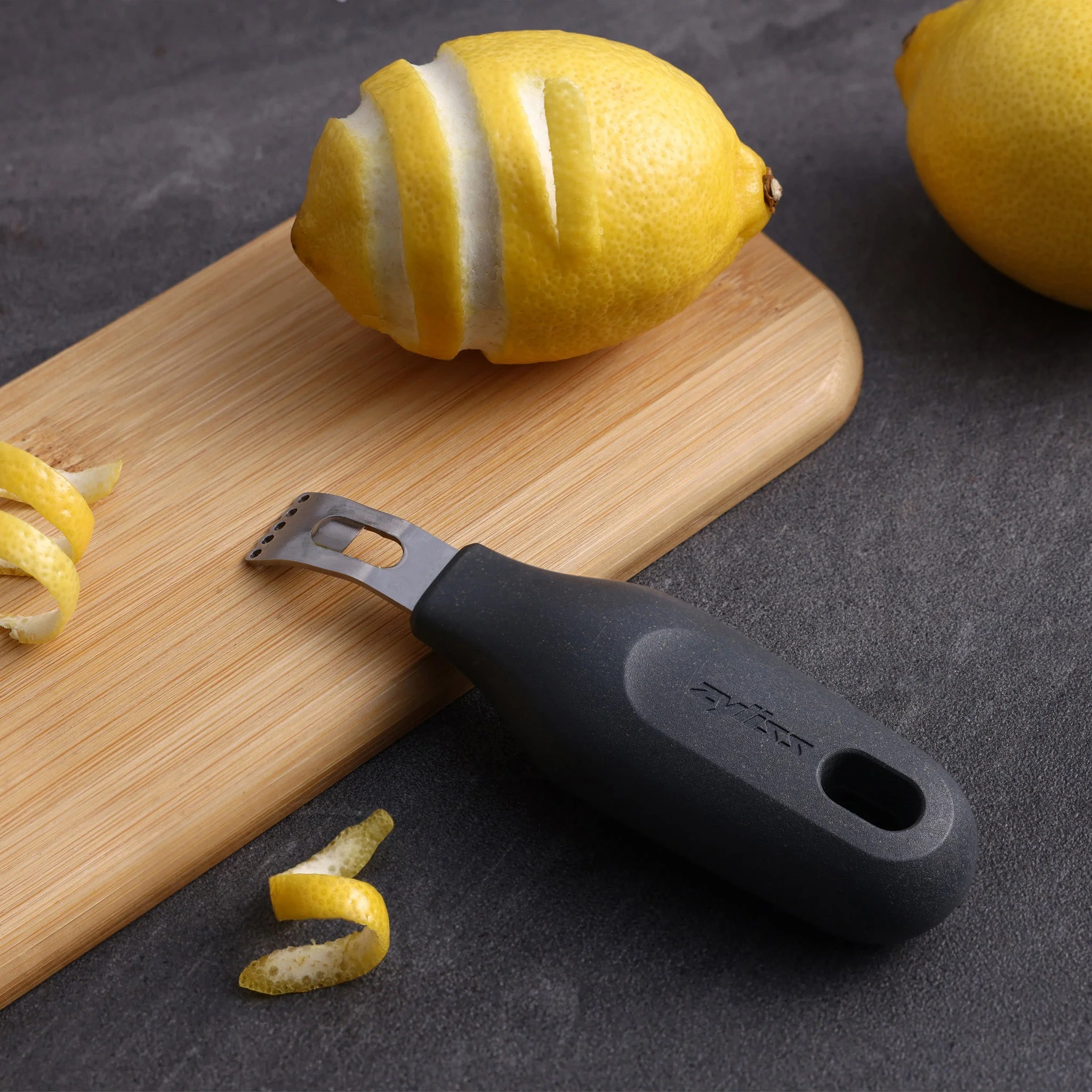 2x 2-in-1 Compact Zesters