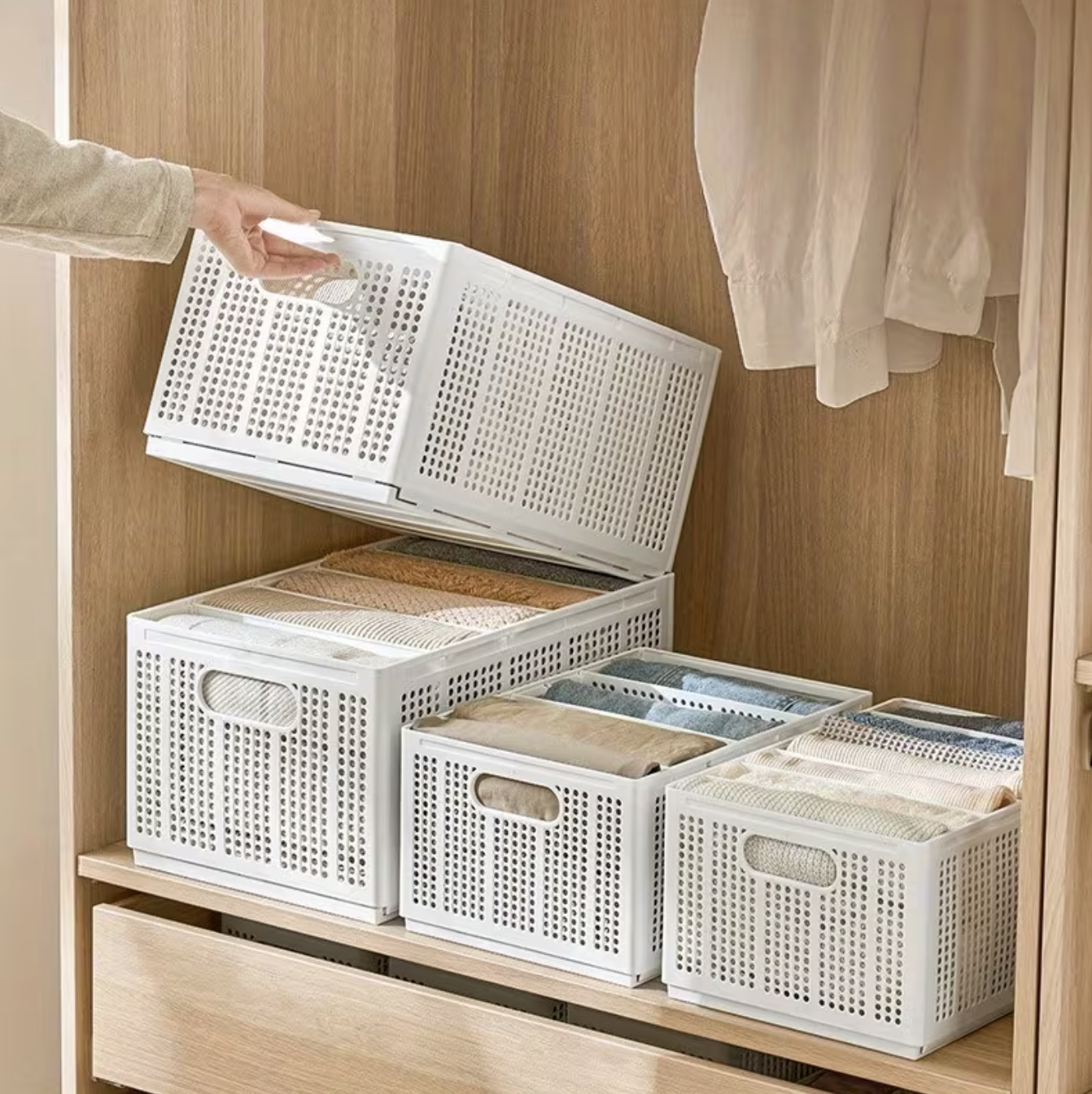 2x Stackable Closet Organisers with Removable Dividers