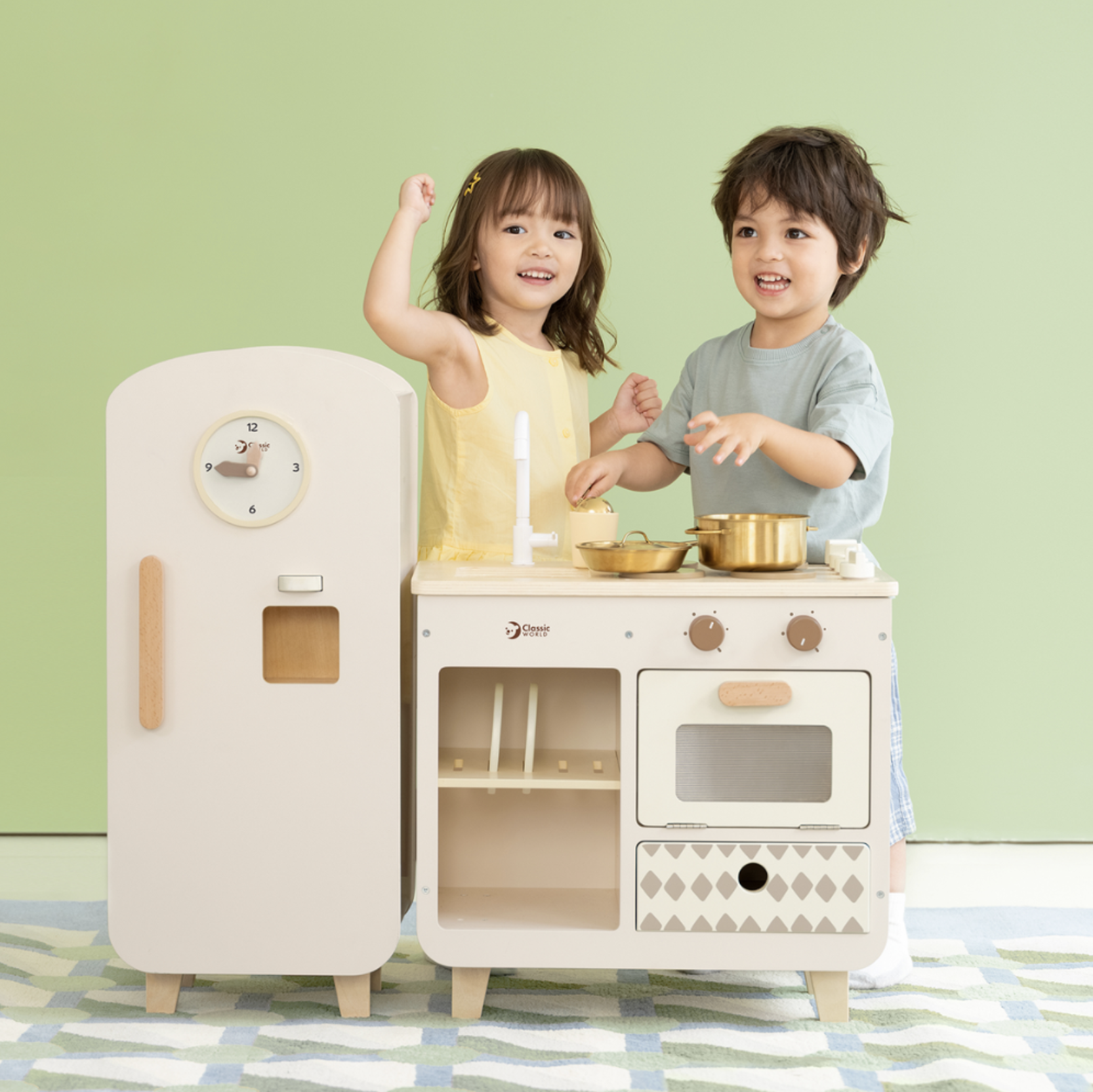 Pretend-Play Wooden Kitchen with Fridge