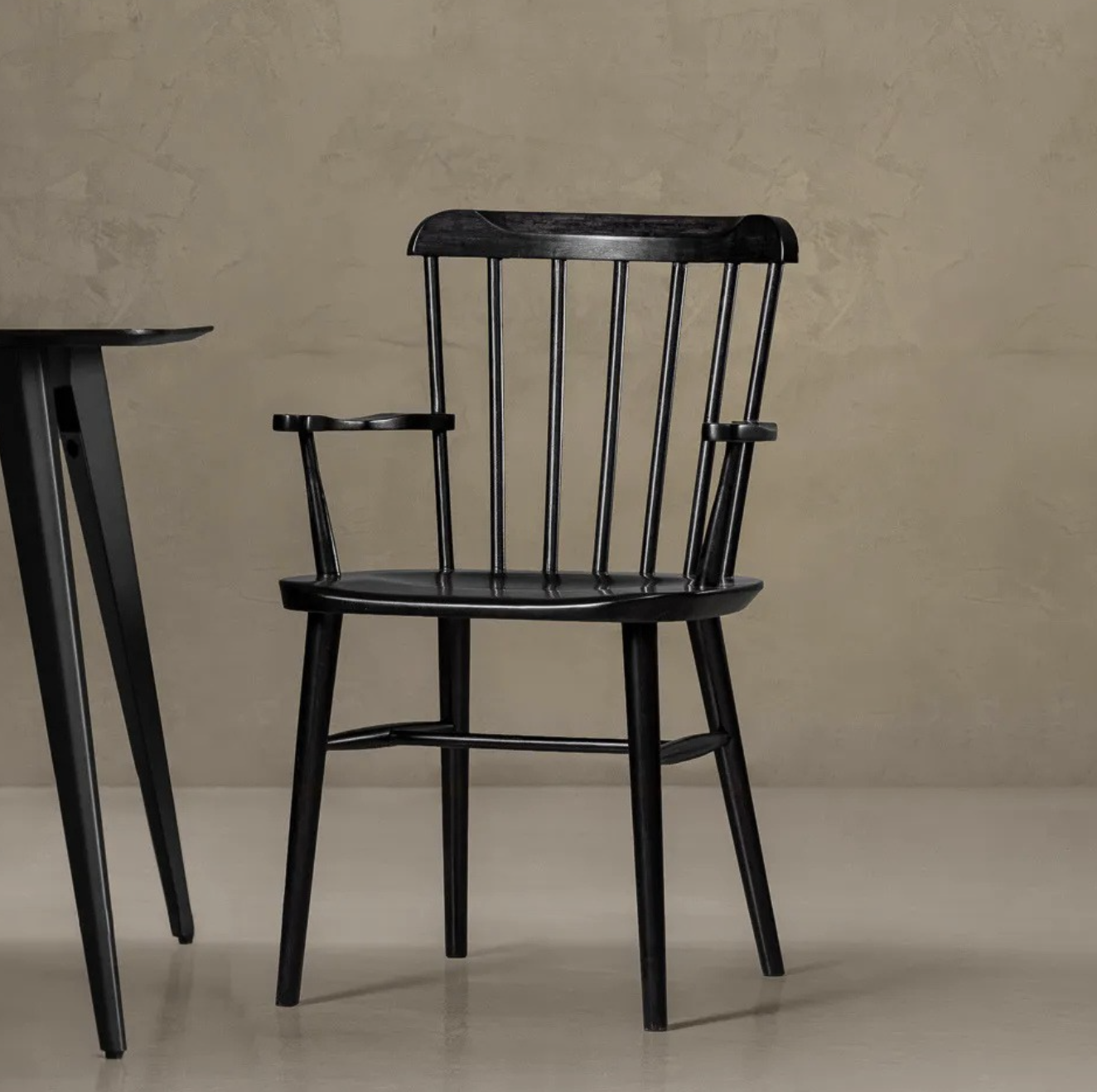 Rubberwood Carver Chair