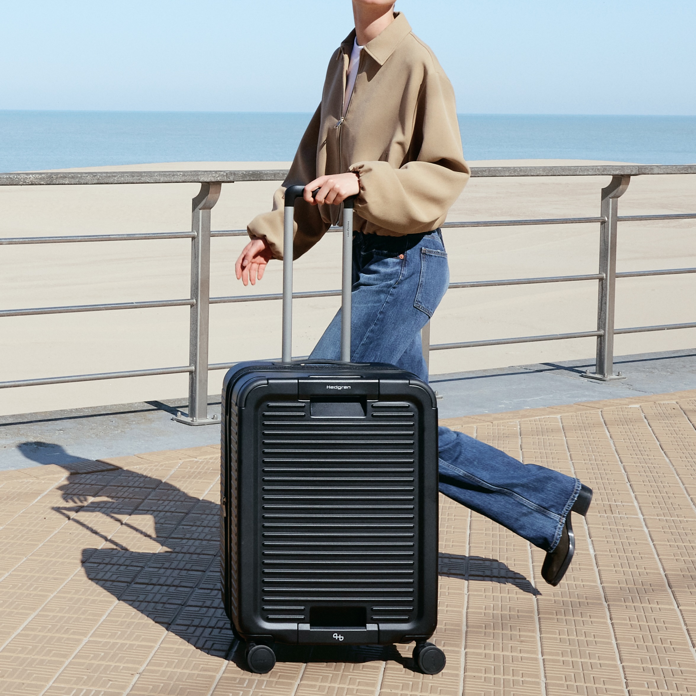Raku Spinner Luggage with TSA