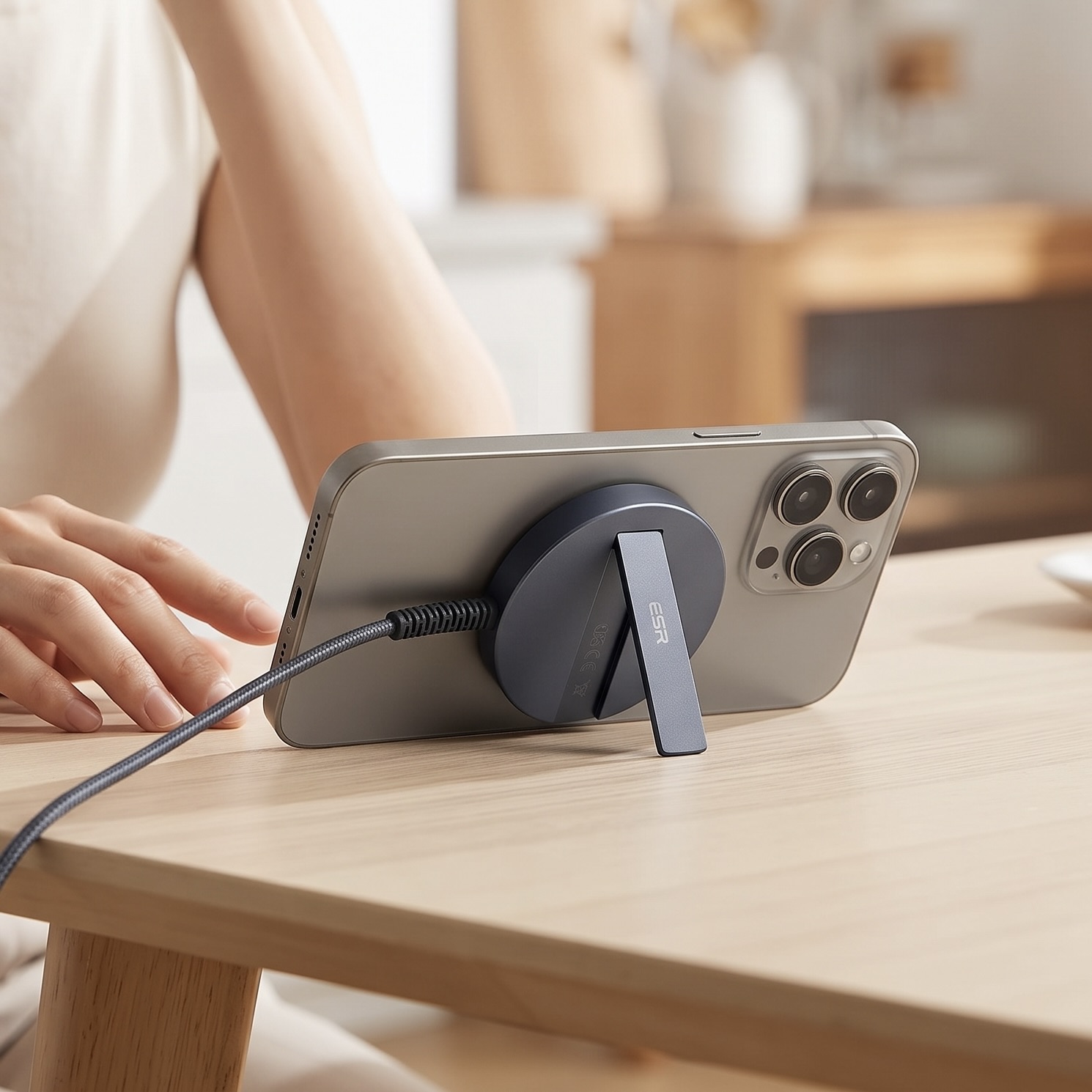 15W Halolock Qi2 Mini Wireless Charger with MagSafe