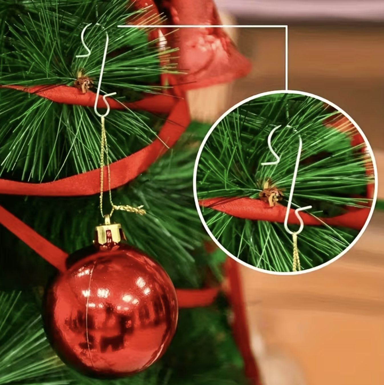 30x Metal Christmas Ornament Hooks