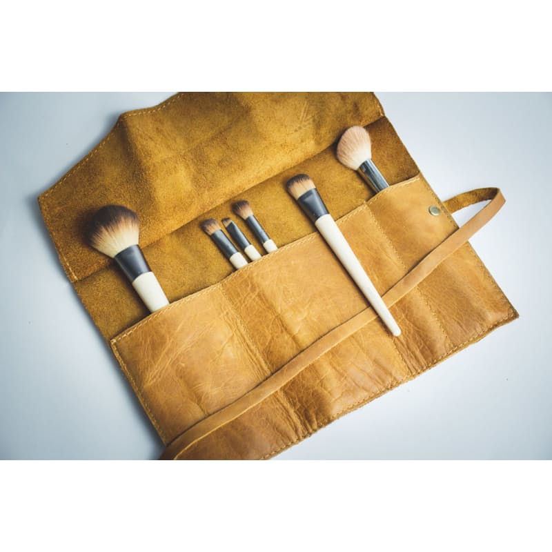 Makeup brushes not included