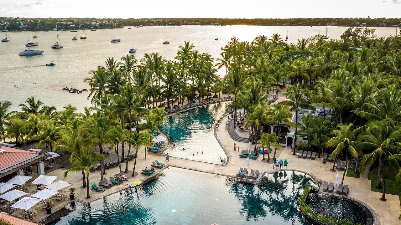 Beachcomber Mauricia - 4 Star Hotel