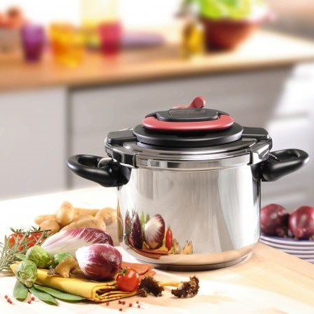 Clipso Minut Easy 9L Pressure Cooker with Steam Basket