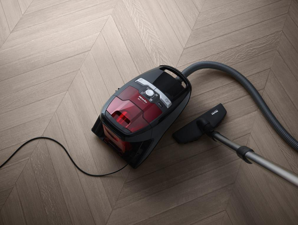 Blizzard CX1 Bagless Vacuum Cleaner