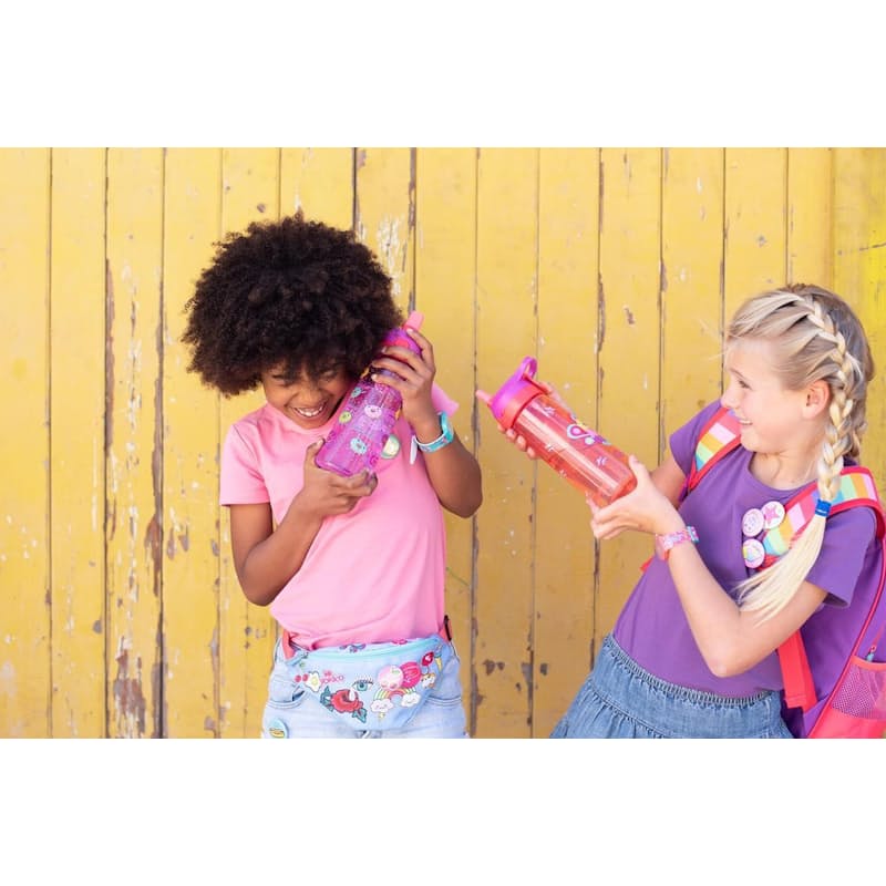 Only Tweet available.