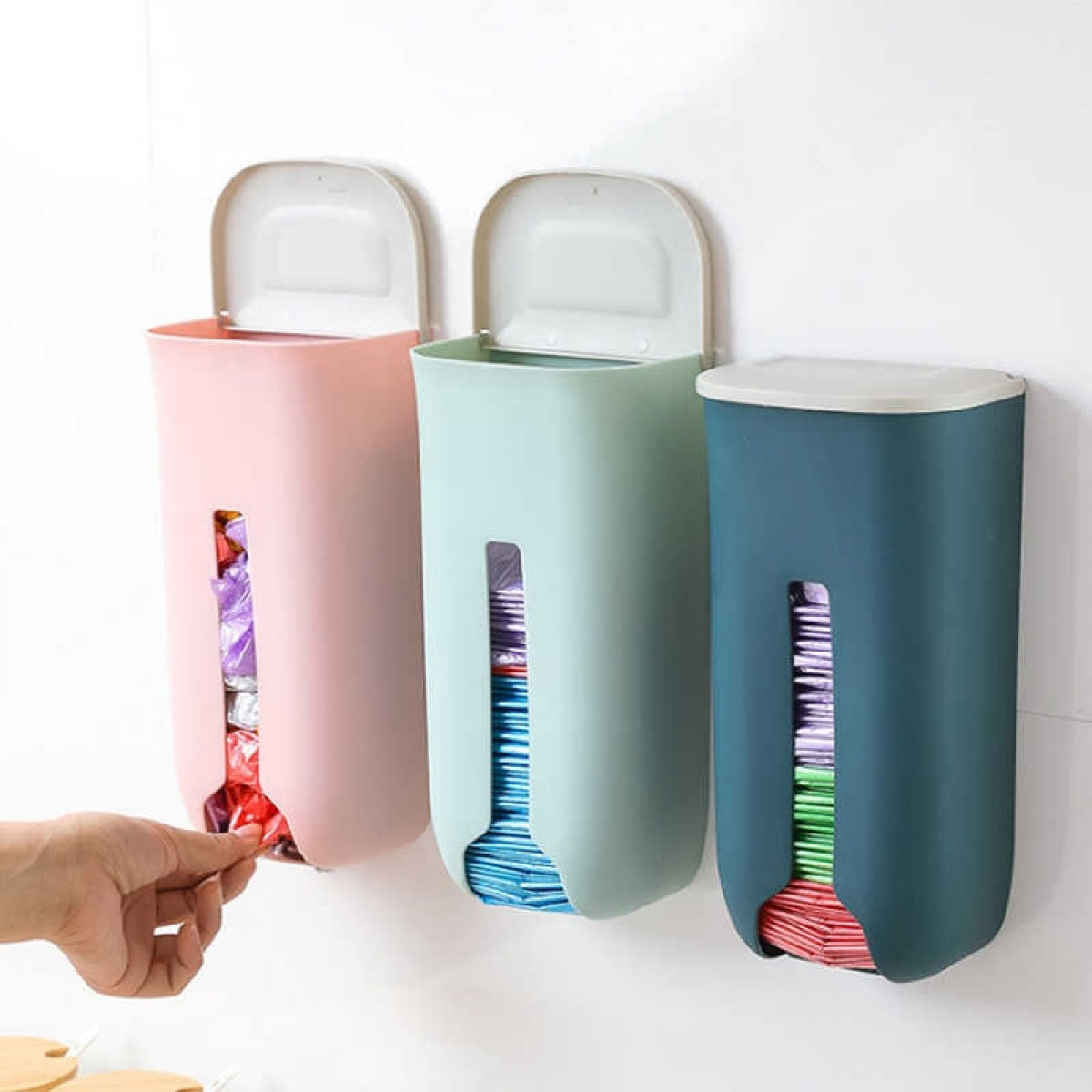 40 off on Plastic Bag Smart Storage and Dispenser