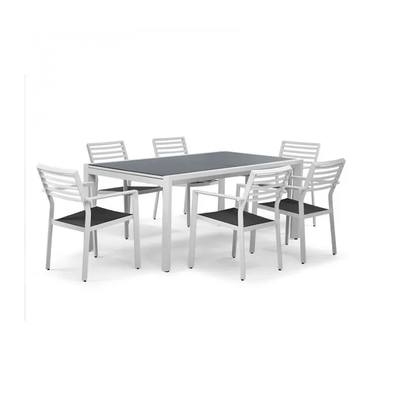 6 seater (Table closed)