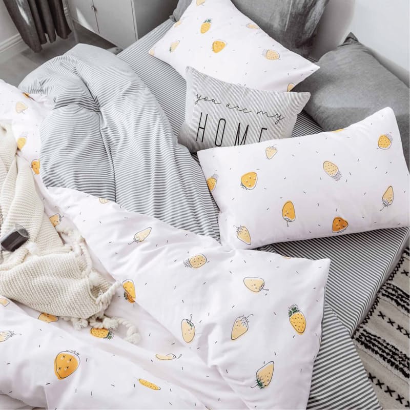 Strawberry - Styling suggestion, Only Duvet & Pillow Covers Included