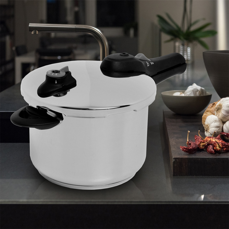 44 off on Russell Hobbs 6L Pressure Cooker OneDayOnly