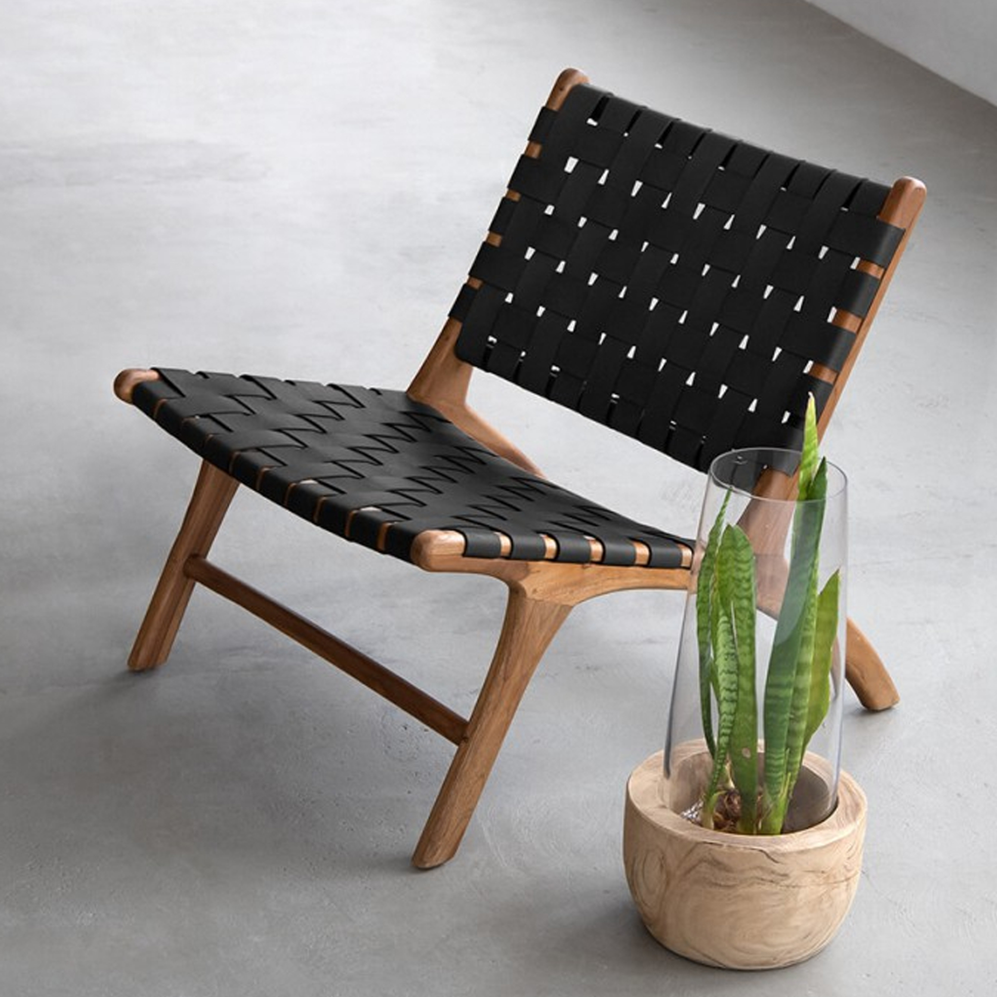 Camdyn Teakwood and Leather Chair — R4799 on OneDayOnly (was R5500)