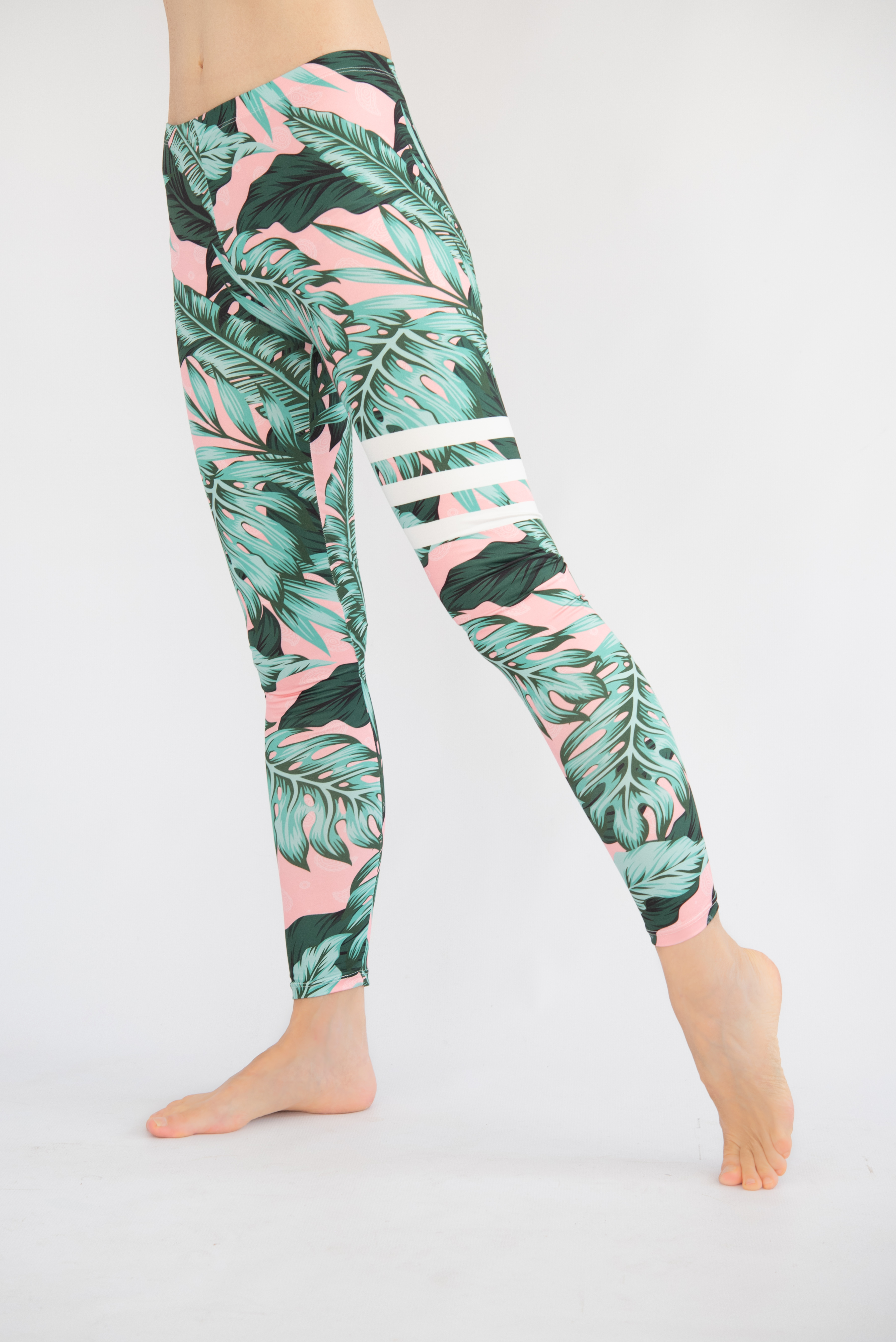 23 off on Athlete Ladies Patterned Leggings OneDayOnly
