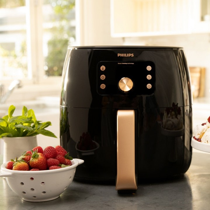 R2,100 off on Philips XXL Premium Airfryer | OneDayOnly
