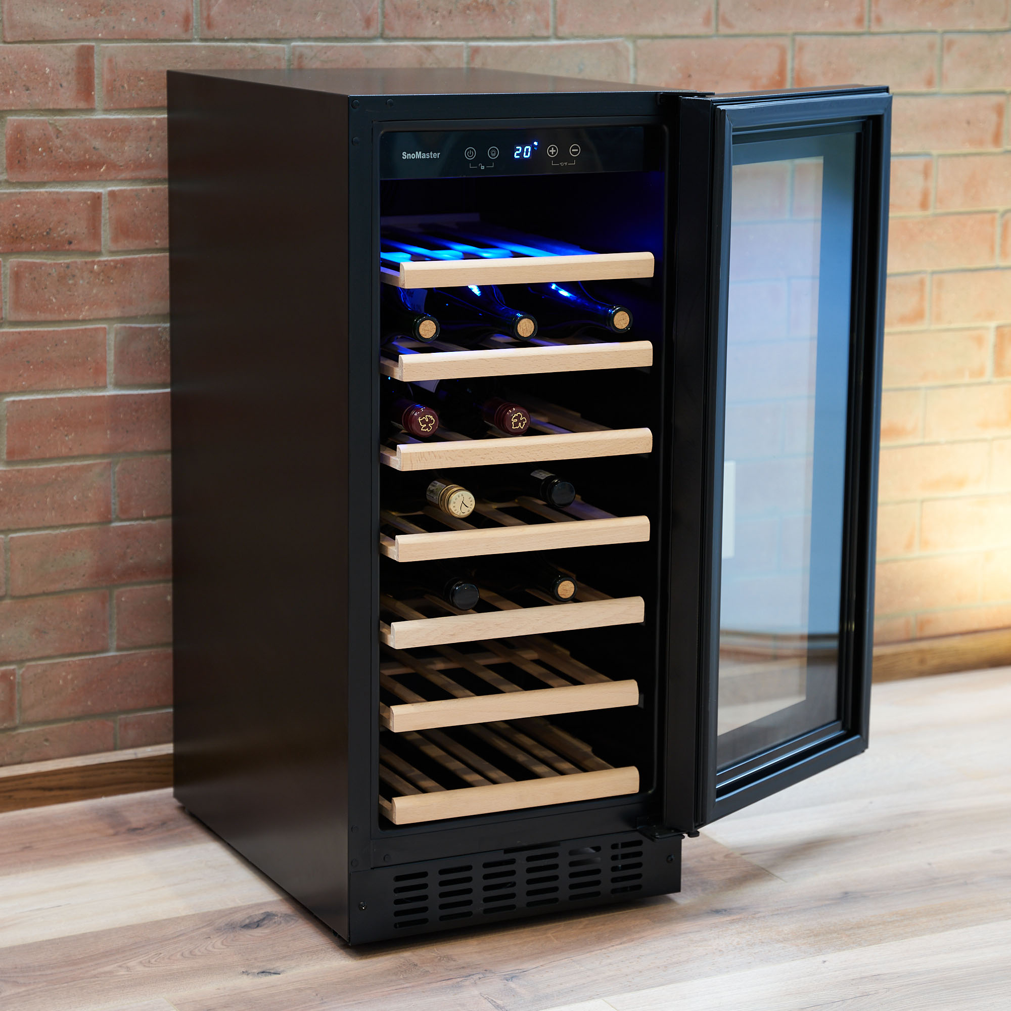 snomaster 32 bottle wine chiller