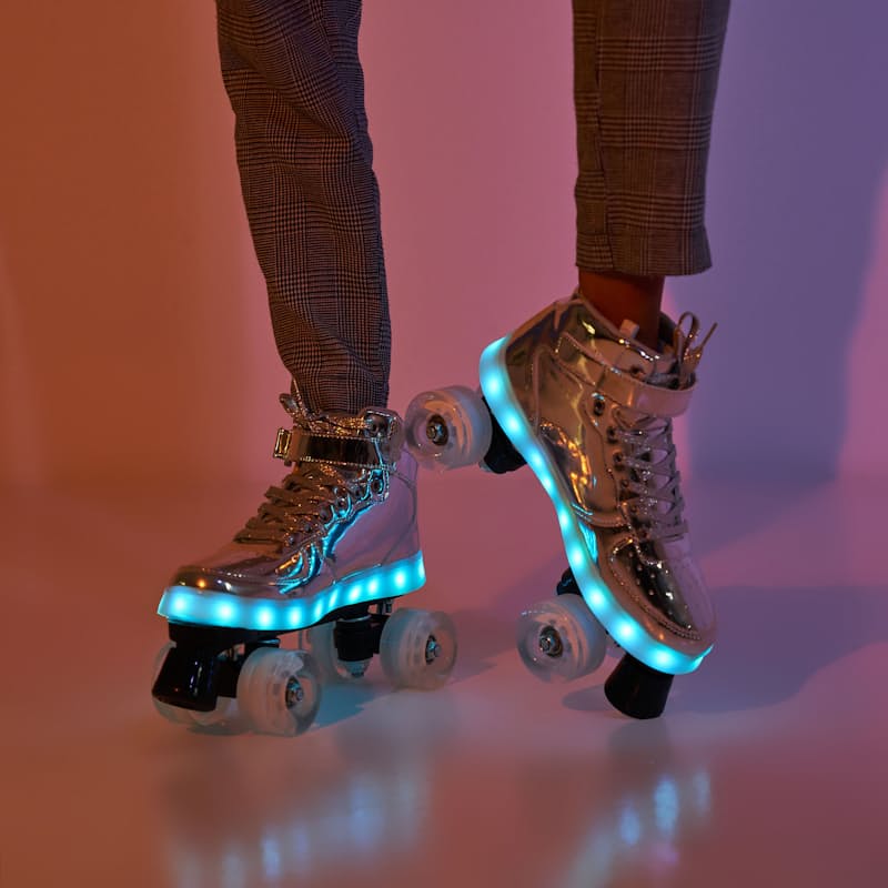 Classic 90's or Space Sneaker Roller Skates