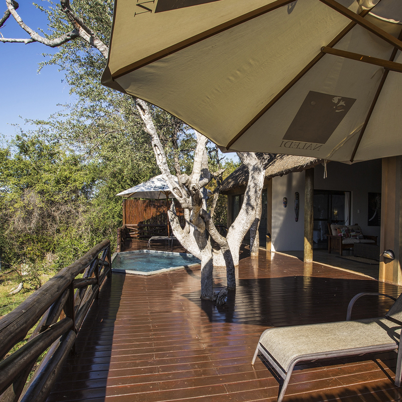 36 off on 2Night Stay for 4 People in a Leadwood Suite