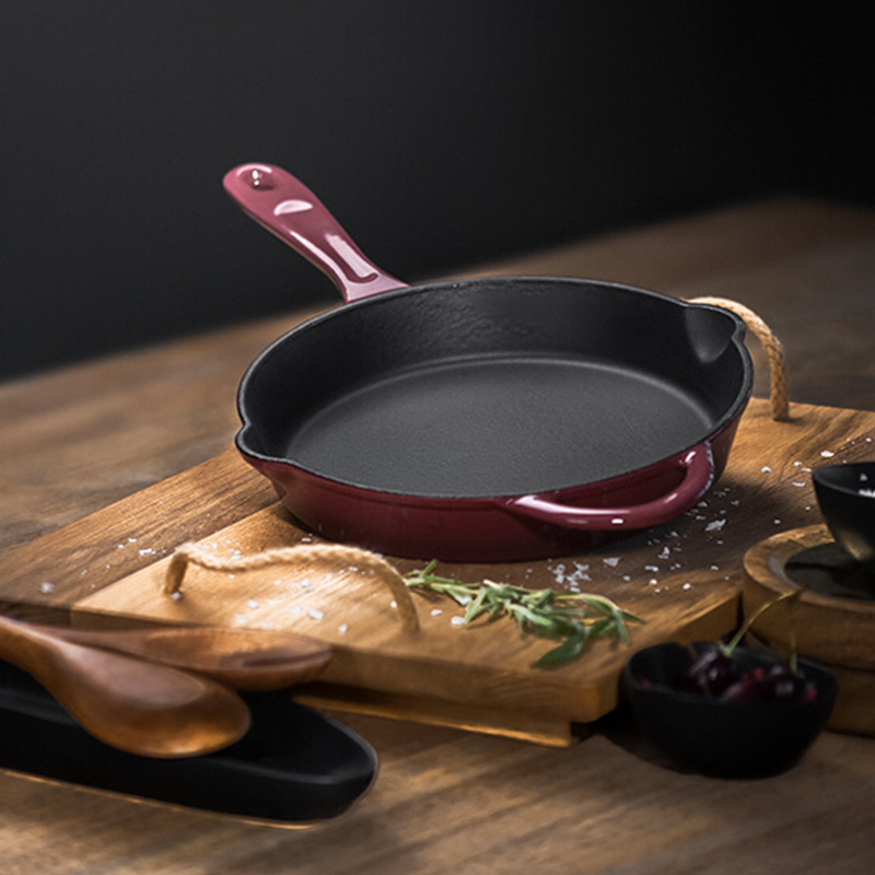 38% off on Nouvelle 26cm Cast Iron Skillet | OneDayOnly