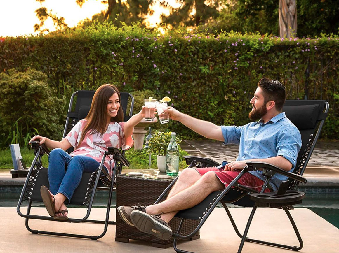 gravity free sun loungers