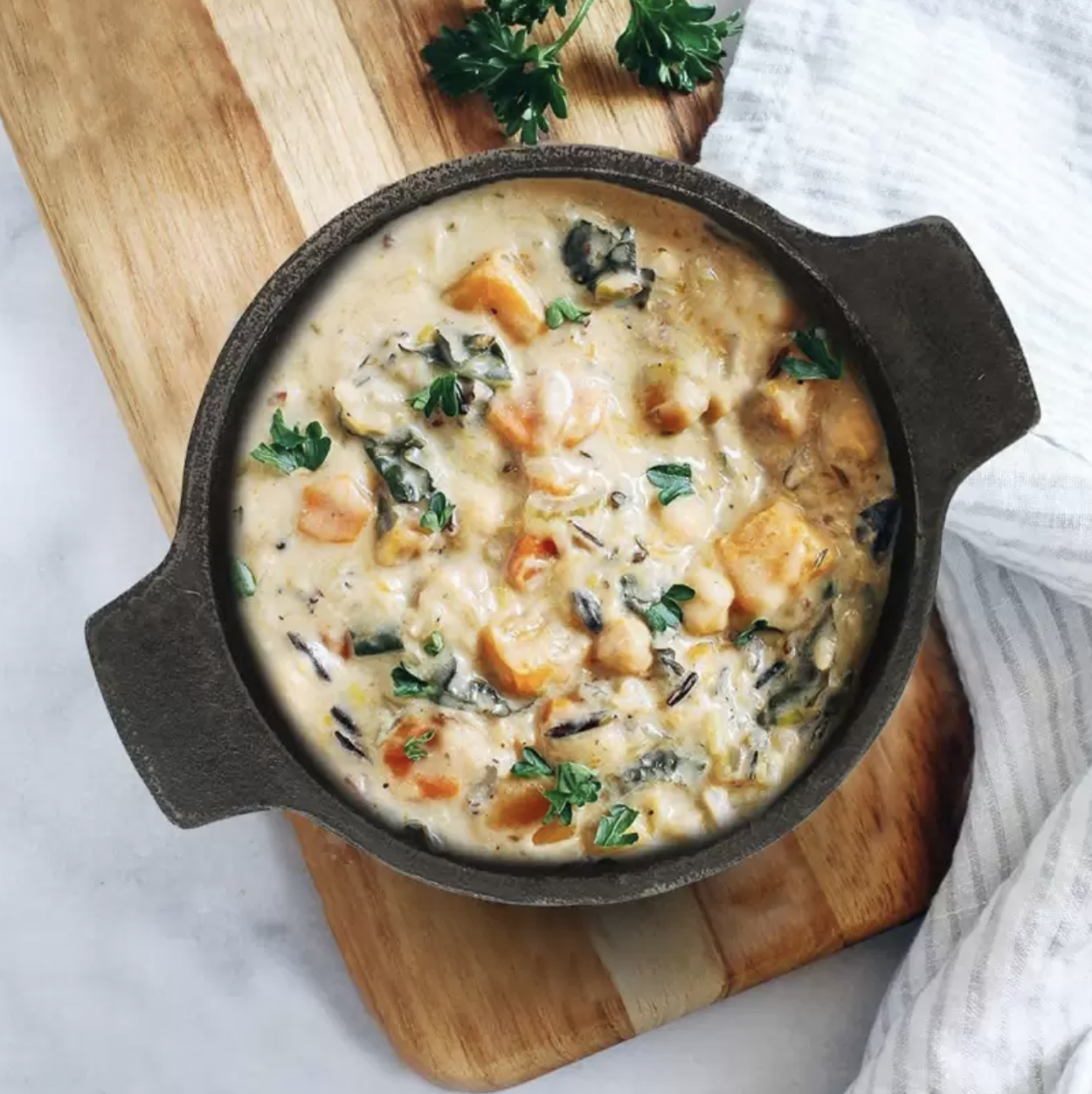 Styling Illustration (not exact product)