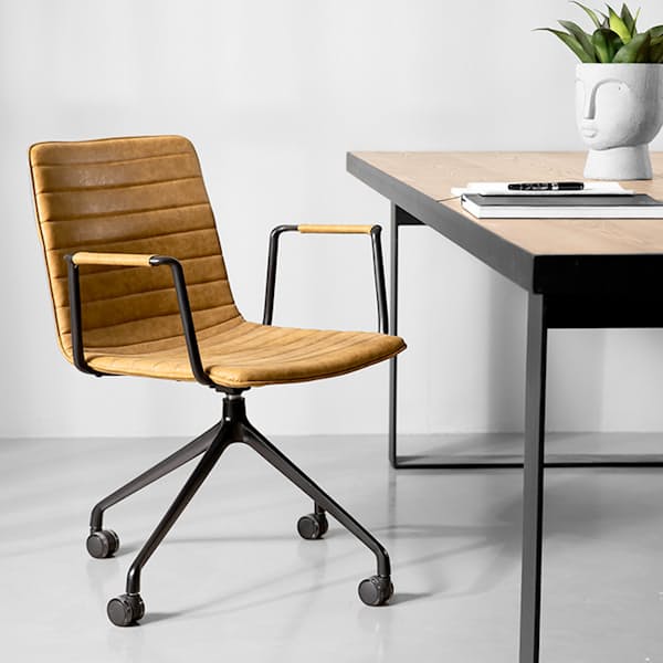 Piped Seam Office Chair