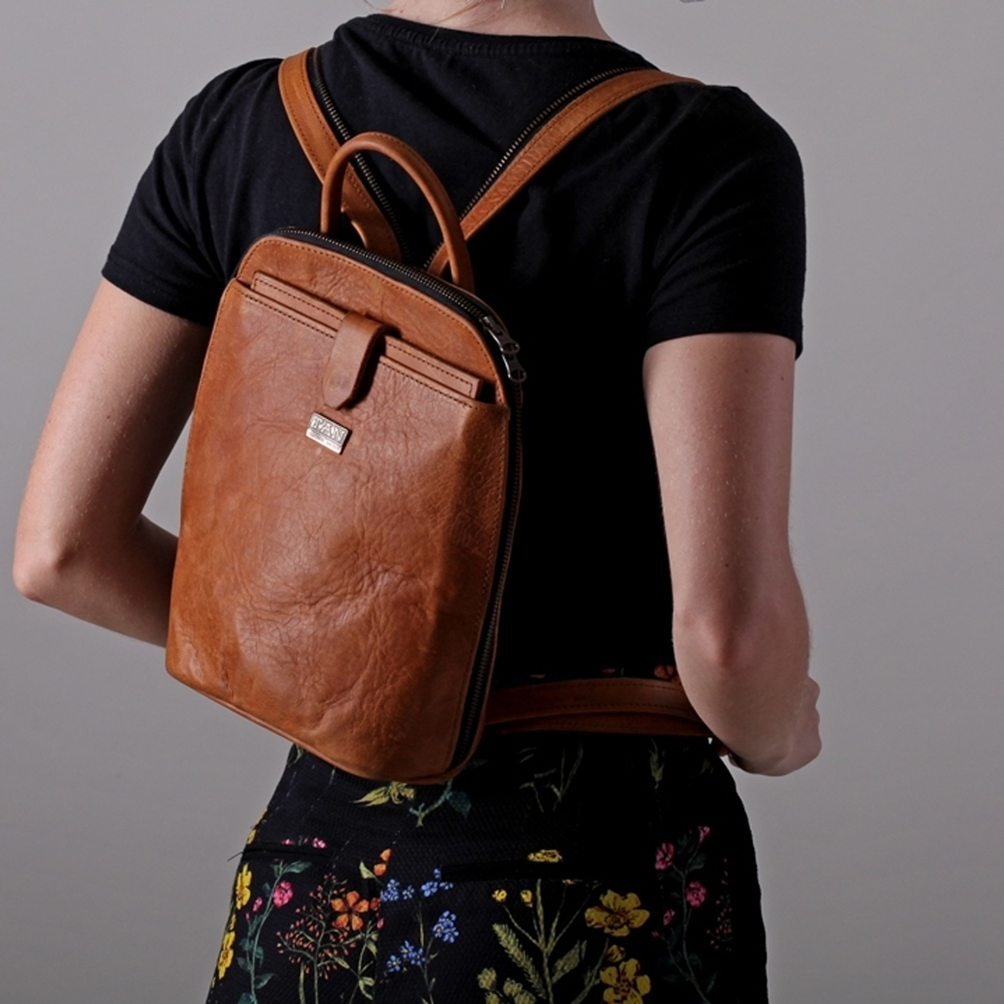 Olivia - Large Leather Bag main image 0